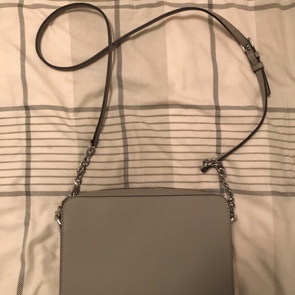 Michael Kors Jet Set bag - Picture 2 of 3